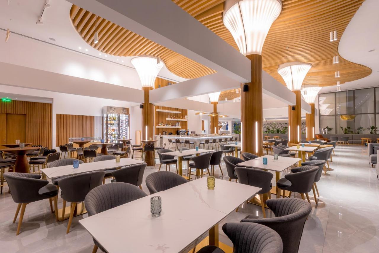 Radisson Beach Resort Larnaca Dış mekan fotoğraf
